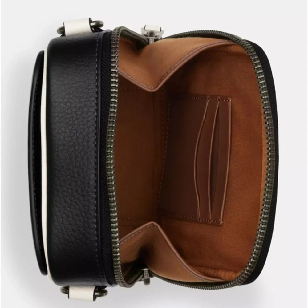 NWT COACH Stanton Crossbody Black‎ Unisex Leather